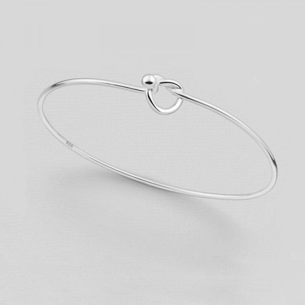 Srebrna zapestnica z ljubezenskim vozljem